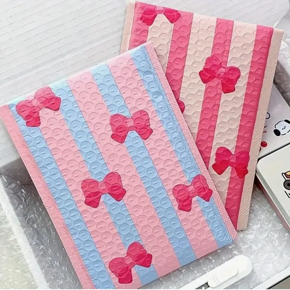 (10) Bow Bubble Mailers